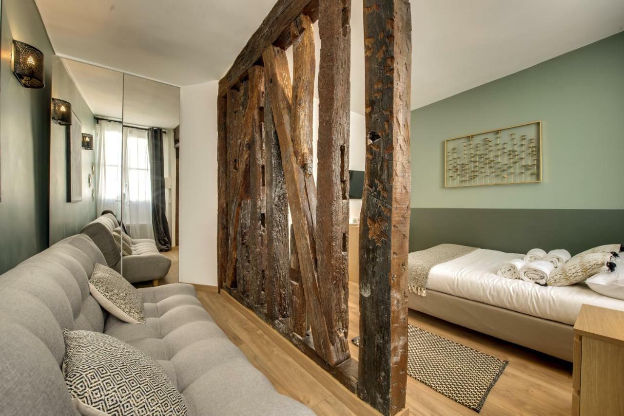 Beautiful Triplex In The Center Of Paris Apartment Exterior foto
